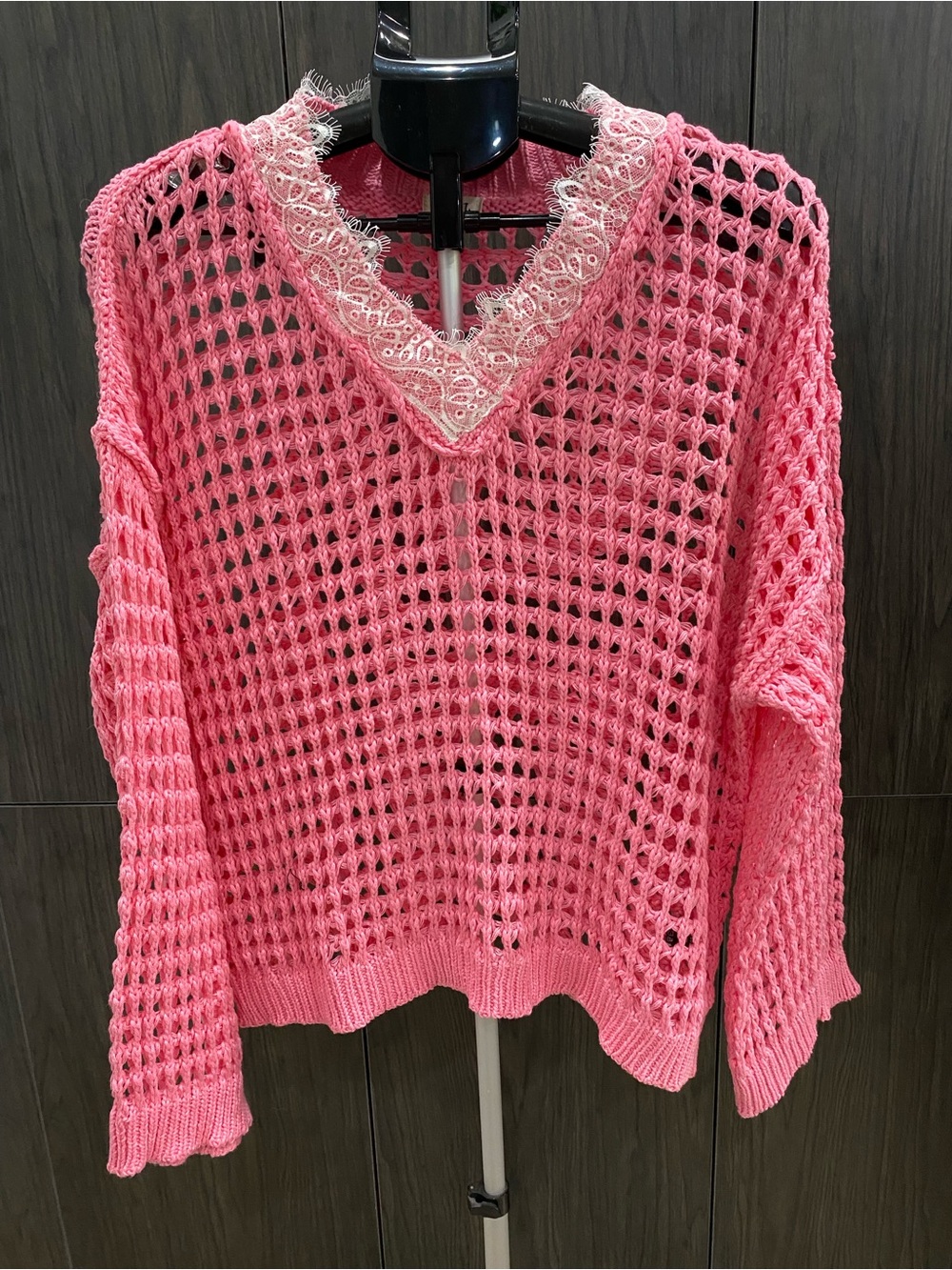 POL Pink Open-Knit Lace-Trim V-Neck Sweater Size Medium